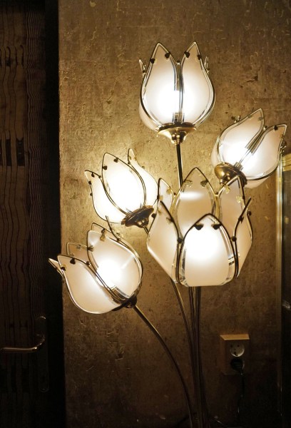 Vintage goud glass bloemlamp Lotus Hollywood Regency Midcentury modern gilded flower tulip table lamp-00010